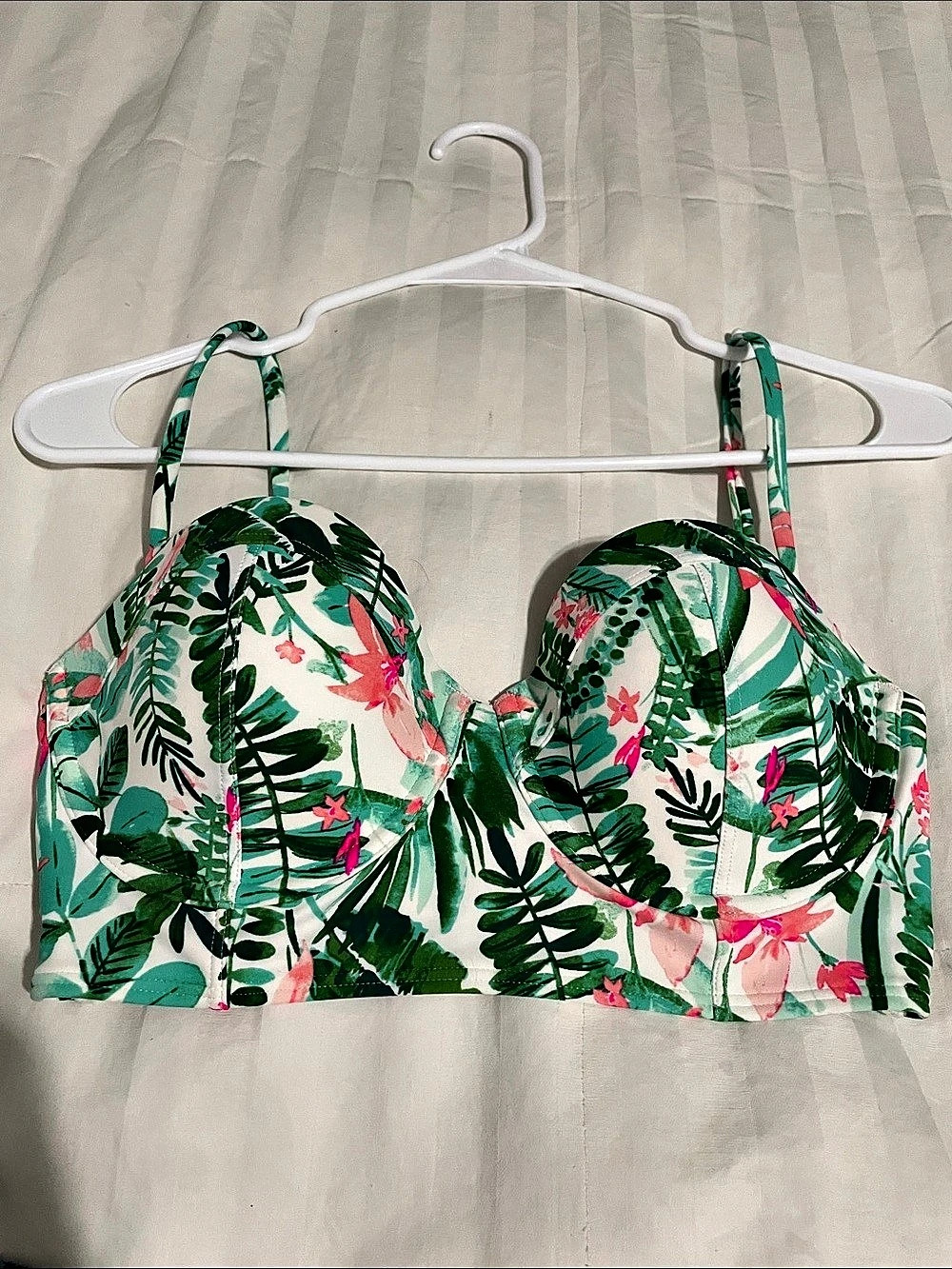 Old Navy Underwire Halter Tankini Top / Bikini Top Bikini Top Green & White